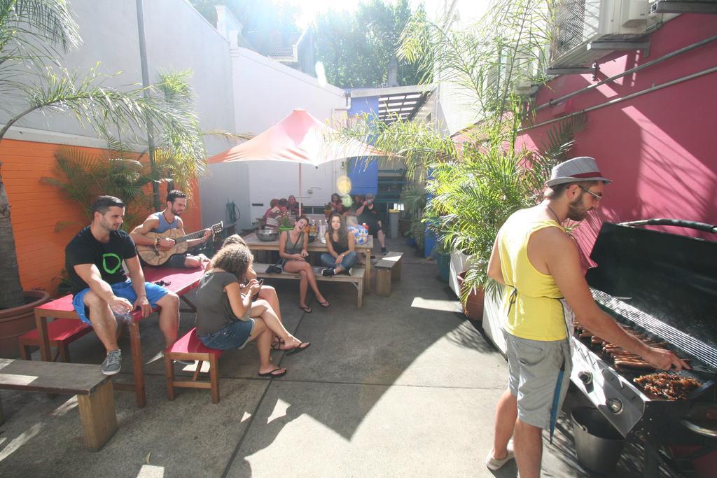 Zing Backpackers Hostel Sydney Exterior photo